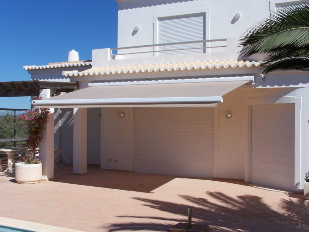 Awnings installation in the Algarve