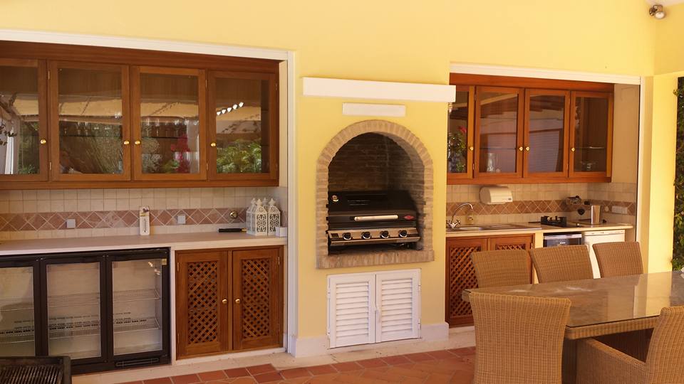 Fancy outdoor Kitchen in Algarve