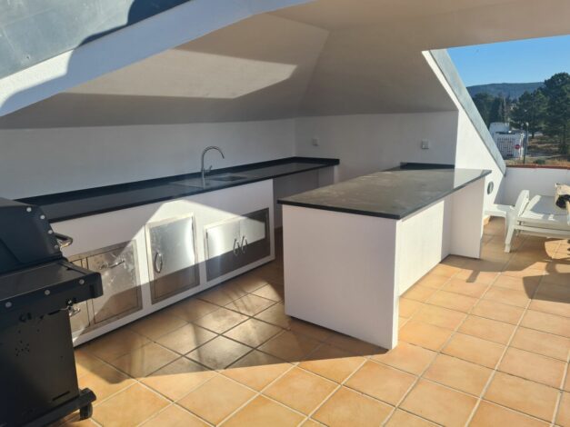 outdor kitchen installation in Algarve, Portugal